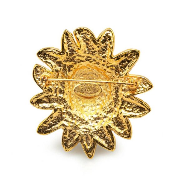 CHANEL CC Logos Leo Lion Brooch Gold Tone Pin Auth - Picture 3 of 4